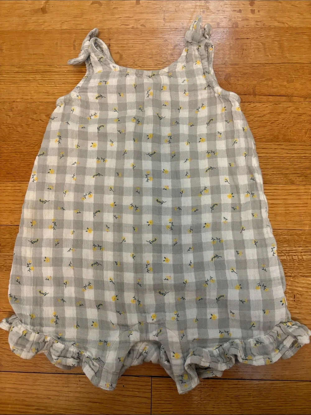 12-18 months GAP 2-Pack Casual Romper Set — Black Embroidered & Gray Gingham